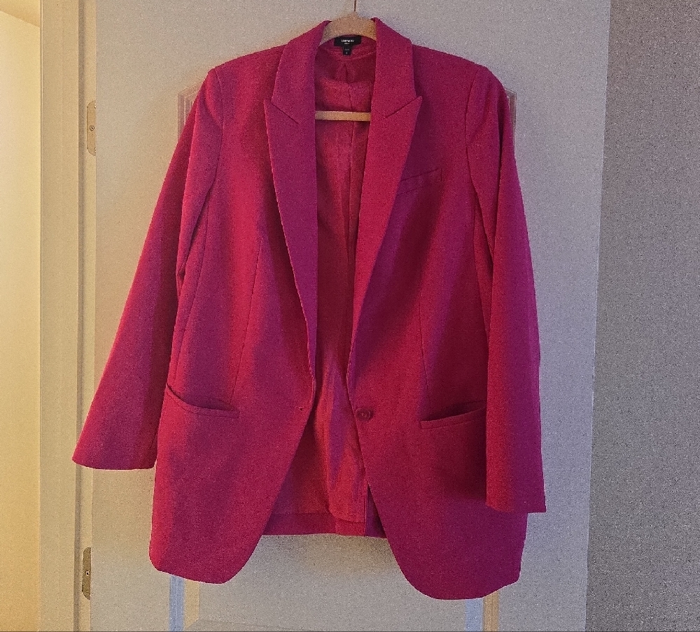 Express Vibrant Pink Women's Blazer - Picture 2 of 4